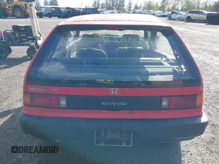 1988 Honda Civic z VIN 2HGED6340JH508656, wystawiony jako IAAI lot #42014370 z przebiegiem 168 213 mil mil oraz . Historia ofert i sprzedaży dostępna na DreamBid. Obrazek 16.