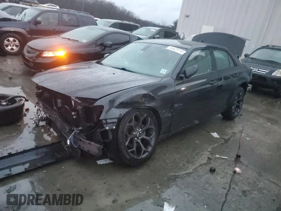 2020 Chrysler 300 S z VIN 2C3CCABG6LH137260, wystawiony jako Copart lot #84625114 z przebiegiem 92 330 mil mil oraz Szkoda całkowita • Salvage title. Historia ofert i sprzedaży dostępna na DreamBid. Obrazek 1.