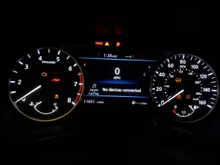 2025 Nissan Sentra SV z VIN 3N1AB8CV0SY241492, wystawiony jako Copart lot #60032225 z przebiegiem 11 651 mil mil oraz Nie do naprawy • Non repairable. Historia ofert i sprzedaży dostępna na DreamBid. Obrazek 9.