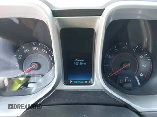 2015 Chevrolet Camaro LT z VIN 2G1FF1E39F9181348, wystawiony jako IAAI lot #42141456 z przebiegiem 110 115 mil mil oraz . Historia ofert i sprzedaży dostępna na DreamBid. Obrazek 7.