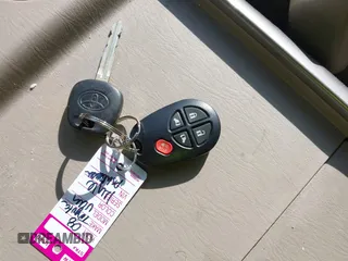 2008 Toyota Sienna CE с VIN 5TDZK23C88S138560, выставлен на аукционе IAAI как лот 42070920 с пробегом Не указан миль и . История ставок и продаж доступна на DreamBid. Изображение 11.