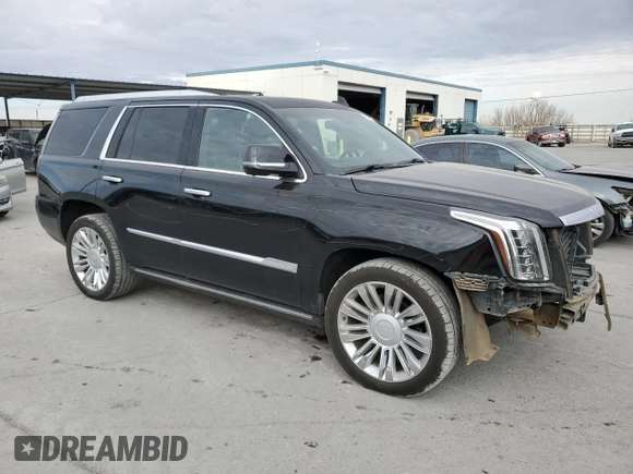2016 Cadillac Escalade Platinum z VIN 1GYS4DKJ8GR125323, wystawiony jako Copart lot #89147295 z przebiegiem 131 657 mil mil oraz Szkody całkowita. Historia ofert i sprzedaży dostępna na DreamBid. Obrazek 4.