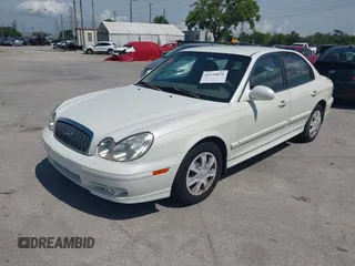 2005 Hyundai Sonata GL with VIN KMHWF25S65A131588, listed as a IAAI auction lot 41934026 with 129,886 mi miles. Bid and sale history available at carsss.com. Image 2.