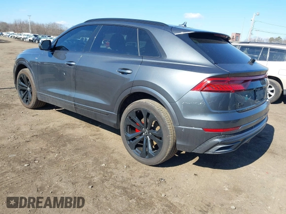 2021 Audi Q8 Premium Plus with VIN WA1EVAF16MD026866, listed as a IAAI auction lot 41555574 with 34,270 mi miles and . Bid and sale history available at DreamBid. Image 3.