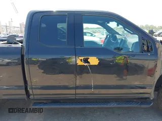 2015 Ford F-150 XLT with VIN 1FTFX1EF1FFC06037, listed as a IAAI auction lot 42525664 with 269,216 mi miles and . Bid and sale history available at DreamBid. Image 13.