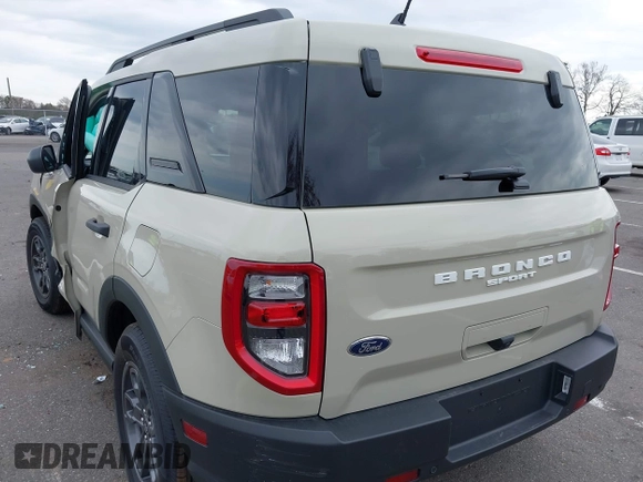 2024 Ford Bronco Sport Big Bend z VIN 3FMCR9B64RRF67202, wystawiony jako IAAI lot #42028035 z przebiegiem 454 mil mil oraz . Historia ofert i sprzedaży dostępna na DreamBid. Obrazek 3.