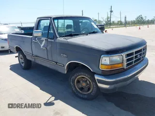 1992 Ford F-150 z VIN 2FTDF15N5NCA21243, wystawiony jako IAAI lot #42011090 z przebiegiem Nie podano mil oraz . Historia ofert i sprzedaży dostępna na DreamBid. Obrazek 1.
