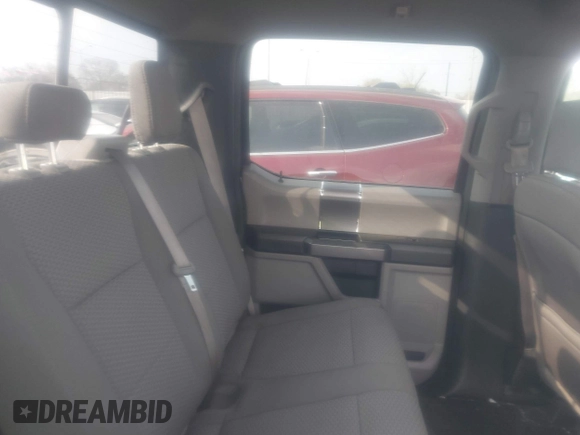 2020 Ford F-150 XL z VIN 1FTEW1CP8LKD16371, wystawiony jako IAAI lot #41805570 z przebiegiem 107 783 mil mil oraz . Historia ofert i sprzedaży dostępna na DreamBid. Obrazek 8.