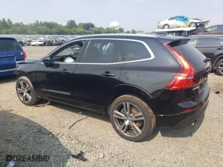 2021 Volvo XC60 Momentum with VIN YV4A22RK1M1715123, listed as a Copart auction lot 67080424 with 40,717 mi miles and Salvage Title. Bid and sale history available at carsss.com. Image 2.