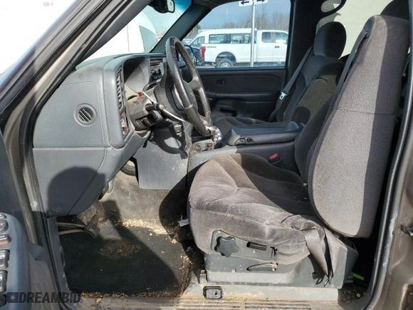 2002 GMC Sierra 2500HD SLE with VIN 1GTHK23UX2F248148, listed as a Copart auction lot 49129785 with 181,219 mi miles and Salvage Title. Bid and sale history available at carsss.com. Image 7.