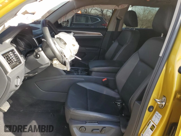 2018 Volkswagen Atlas 3.6L V6 SEL with VIN 1V2MR2CA0JC532919, listed as a Copart auction lot 46690885 with 90,197 mi miles and Salvage Title. Bid and sale history available at carsss.com. Image 7.