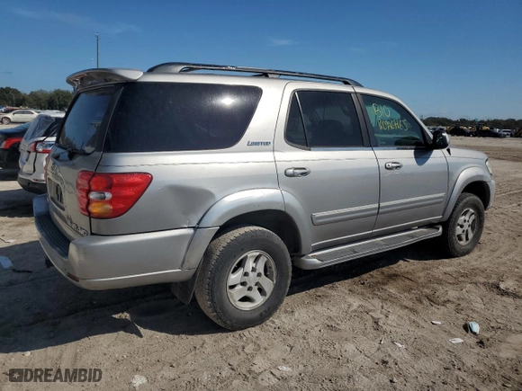 2001 Toyota Sequoia Limited with VIN 5TDBT48A21S016607, listed as a Copart auction lot 43915015 with 221,716 mi miles and Salvage Title. Bid and sale history available at carsss.com. Image 3.