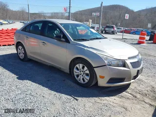 2014 Chevrolet Cruze LS with VIN 1G1PA5SH1E7194282, listed as a IAAI auction lot 41775395 with 195,596 mi miles. Bid and sale history available at carsss.com. Image 1.