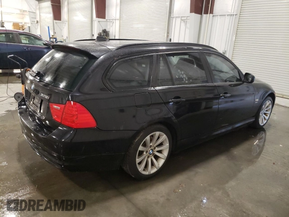 2012 BMW 3 Series 328i xDrive with VIN WBAUU3C55CA543158, listed as a Copart auction lot 57173324 with 92,648 mi miles and Clean Title. Bid and sale history available at DreamBid. Image 3.