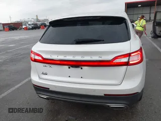 2016 Lincoln MKX Select z VIN 2LMPJ6KR1GBL37294, wystawiony jako IAAI lot #42422681 z przebiegiem 103 505 mil mil oraz . Historia ofert i sprzedaży dostępna na DreamBid. Obrazek 17.