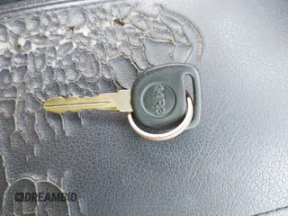 2006 GMC Envoy SLE z VIN 1GKDT13S262222939, wystawiony jako IAAI lot #42210957 z przebiegiem 238 217 mil mil oraz . Historia ofert i sprzedaży dostępna na DreamBid. Obrazek 11.