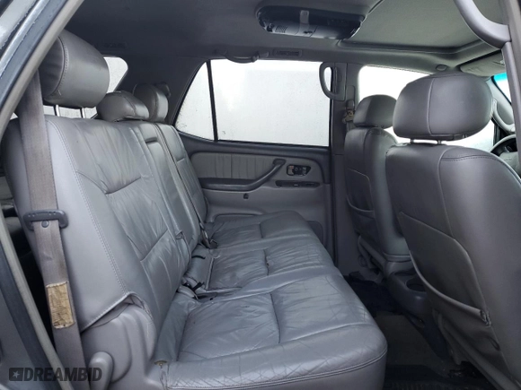 2004 Toyota Sequoia Limited with VIN 5TDZT38A84S211270, listed as a Copart auction lot 43086415 with 227,050 mi miles and Clean Title. Bid and sale history available at carsss.com. Image 11.