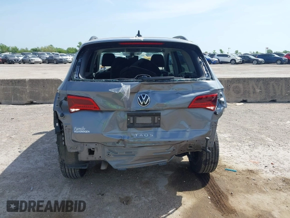 2024 Volkswagen Taos S с VIN 3VV5X7B29RM073159, выставлен на аукционе IAAI как лот 42021195 с пробегом 28 619 миль миль и . История ставок и продаж доступна на DreamBid. Изображение 16.