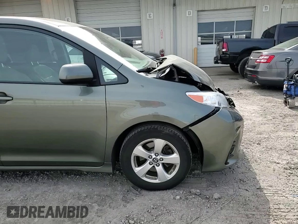 2019 Toyota Sienna LE Auto Access Seat with VIN 5TDKZ3DC8KS017634, listed as a Copart auction lot 52902315 with 109,184 mi miles and Salvage title. Bid and sale history available at DreamBid. Image 12.