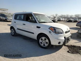 2011 Kia Soul with VIN KNDJT2A19B7299464, listed as a Copart auction lot 49000965 with Not Provided miles and Clean Title. Bid and sale history available at DreamBid. Image 4.
