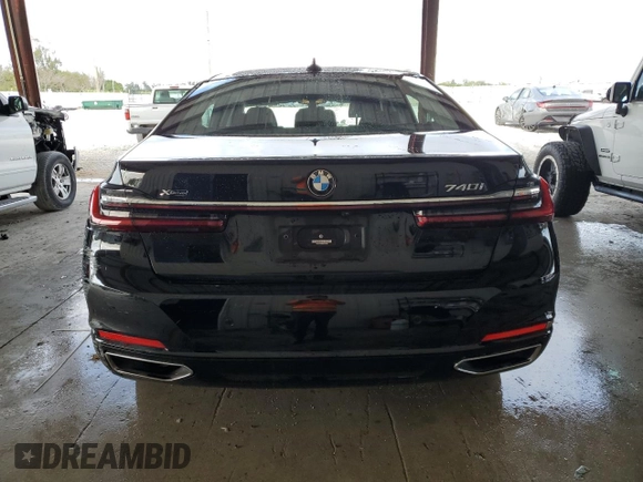 2022 BMW 7 Series 740i xDrive z VIN WBA7T4C05NCH91186, wystawiony jako Copart lot #89174565 z przebiegiem 33 032 mil mil oraz Szkoda całkowita • Salvage title. Historia ofert i sprzedaży dostępna na DreamBid. Obrazek 6.