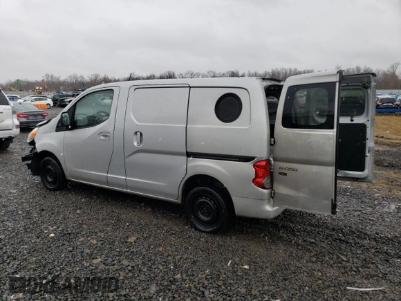 2013 Nissan NV200 SV z VIN 3N6CM0KN2DK691358, wystawiony jako Copart lot #85540004 z przebiegiem Nie podano mil oraz Szkoda całkowita • Salvage title. Historia ofert i sprzedaży dostępna na DreamBid. Obrazek 2.