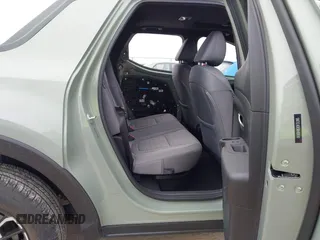 2024 Hyundai Santa Cruz SEL z VIN 5NTJC4DE1RH109741, wystawiony jako IAAI lot #41646035 z przebiegiem 2635 mil mil oraz . Historia ofert i sprzedaży dostępna na DreamBid. Obrazek 8.