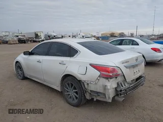 2015 Nissan Altima SV with VIN 1N4AL3AP6FC154329, listed as a IAAI auction lot 41611704 with 124,820 mi miles and . Bid and sale history available at carsss.com. Image 14.