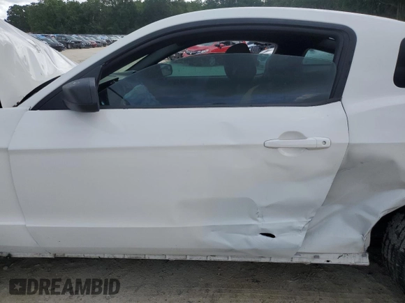 2013 Ford Mustang V6 с VIN 1ZVBP8AMXD5280603, выставлен на аукционе Copart как лот 59978405 с пробегом Не указан миль и Списание • Salvage title. История ставок и продаж доступна на DreamBid. Изображение 7.