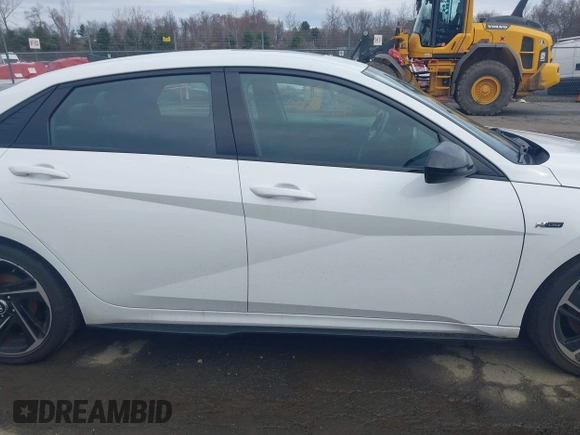 2023 Hyundai Elantra N Line z VIN KMHLR4AFXPU431201, wystawiony jako IAAI lot #41958900 z przebiegiem 38 539 mil mil oraz . Historia ofert i sprzedaży dostępna na DreamBid. Obrazek 13.