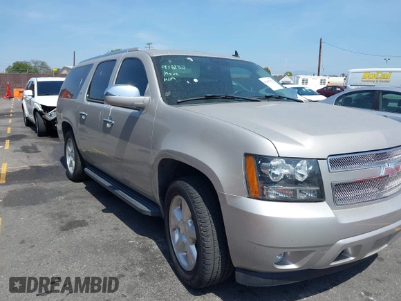 2007 Chevrolet Suburban LT with VIN 3GNFC16017G185557, listed as a IAAI auction lot 42487931 with 103,775 mi miles and . Bid and sale history available at DreamBid. Image 1.