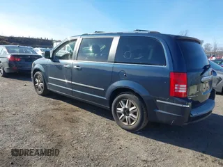 2009 Chrysler Town & Country Limited with VIN 2A8HR64XX9R597270, listed as a IAAI auction lot 41490394 with 126,186 mi miles. Bid and sale history available at carsss.com. Image 3.