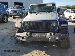 2024 Jeep Wrangler Sport S z VIN 1C4PJXDGXRW289295, wystawiony jako Copart lot #49031105 z przebiegiem 3 358 mil mil oraz Szkoda całkowita • Salvage title. Historia ofert i sprzedaży dostępna na DreamBid. Obrazek 5.