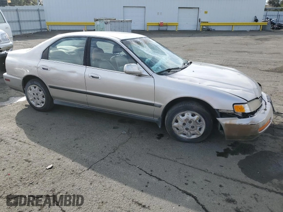 1996 Honda Accord LX with VIN 1HGCD5639TA115230, listed as a Copart auction lot 50663325 with 193,034 mi miles and Salvage Title. Bid and sale history available at DreamBid. Image 4.