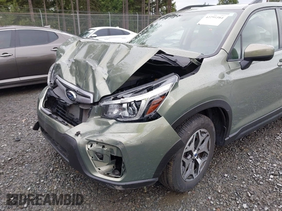 2020 Subaru Forester Premium with VIN JF2SKAJCXLH486602, listed as a IAAI auction lot 42291584 with 25,883 mi miles and . Bid and sale history available at DreamBid. Image 6.