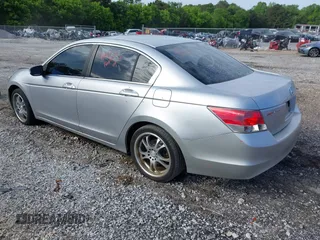 2009 Honda Accord LX-P z VIN 1HGCP264X9A103451, wystawiony jako IAAI lot #42203500 z przebiegiem 176 959 mil mil oraz . Historia ofert i sprzedaży dostępna na DreamBid. Obrazek 3.