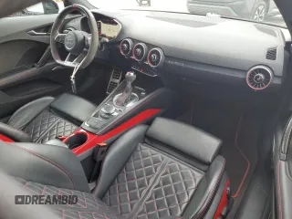 2019 Audi TTS z VIN TRUA1AFV2K1005830, wystawiony jako Copart lot #46130204 z przebiegiem 51 819 mil mil oraz . Historia ofert i sprzedaży dostępna na DreamBid. Obrazek 8.