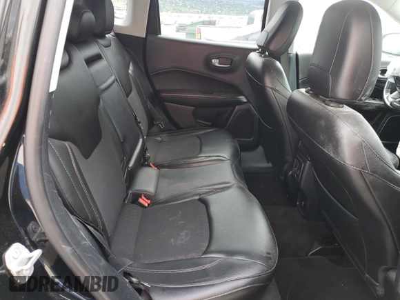 2018 Jeep Compass Latitude z VIN 3C4NJDBB5JT161280, wystawiony jako Copart lot #56758805 z przebiegiem 82 142 mil mil oraz Szkoda całkowita • Salvage title. Historia ofert i sprzedaży dostępna na DreamBid. Obrazek 11.