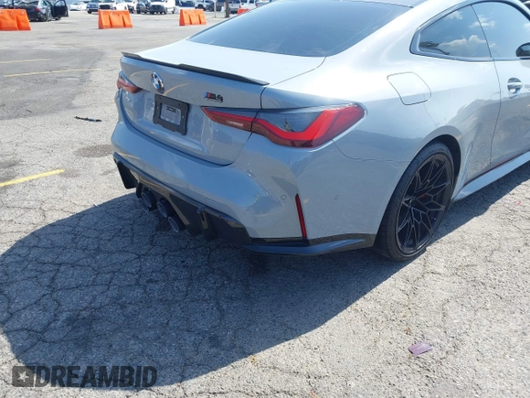 2024 BMW M4 Competition z VIN WBS33AZ05RCP68753, wystawiony jako IAAI lot #42143172 z przebiegiem 6736 mil mil oraz . Historia ofert i sprzedaży dostępna na DreamBid. Obrazek 4.