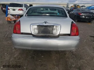 2002 Lincoln Town Car Cartier with VIN 1LNHM83W12Y612813, listed as a Copart auction lot 44310695 with 0 mi miles and Non Repairable. Bid and sale history available at carsss.com. Image 6.
