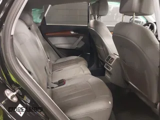 2022 Audi Q5 S line Premium z VIN WA1GAAFY2N2049219, wystawiony jako IAAI lot #41772929 z przebiegiem 17 625 mil mil oraz . Historia ofert i sprzedaży dostępna na DreamBid. Obrazek 8.