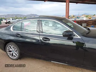 2025 BMW 3 Series 330i with VIN 3MW69CW03S8F06131, listed as a IAAI auction lot 42772628 with 16,765 mi miles and . Bid and sale history available at DreamBid. Image 12.