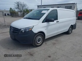 2020 Mercedes-Benz Metris Cargo z VIN W1YV0BEY5L3762528, wystawiony jako IAAI lot #41952568 z przebiegiem 43 530 mil mil oraz . Historia ofert i sprzedaży dostępna na DreamBid. Obrazek 2.