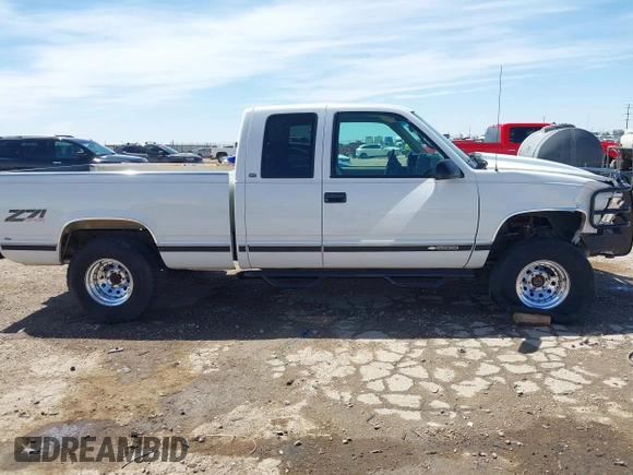 1998 Chevrolet Silverado 1500 with VIN 1GCEK19R0WR134874, listed as a IAAI auction lot 42062143 with 162,211 mi miles and . Bid and sale history available at DreamBid. Image 13.