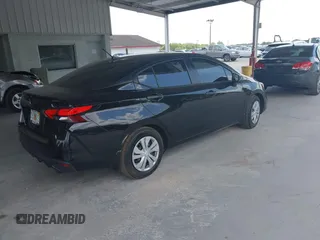 2020 Nissan Versa S z VIN 3N1CN8DV2LL807746, wystawiony jako IAAI lot #42128647 z przebiegiem 121 317 mil mil oraz . Historia ofert i sprzedaży dostępna na DreamBid. Obrazek 4.