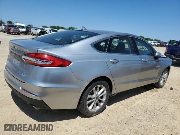 2020 Ford Fusion SE with VIN 3FA6P0HD1LR203485, listed as a Copart auction lot 52034815 with 105,442 mi miles and Clean title. Bid and sale history available at DreamBid. Image 3.