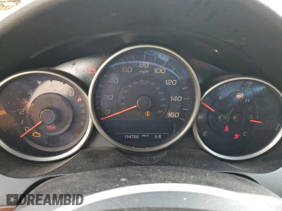 2010 Acura RL Technology with VIN JH4KB2F66AC000576, listed as a Copart auction lot 43719475 with 194,758 mi miles and Clean Title. Bid and sale history available at DreamBid. Image 9.