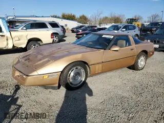 1986 Chevrolet Corvette with VIN 1G1YY0782G5113140, listed as a Copart auction lot 47271925 with 195,546 mi miles and Clean Title. Bid and sale history available at carsss.com. Image 1.