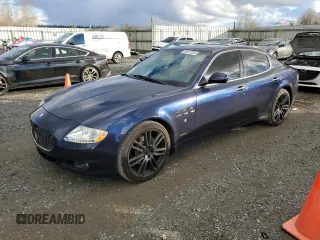 2009 Maserati Quattroporte z VIN ZAMFK39A690044918, wystawiony jako Copart lot #80913704 z przebiegiem 65 626 mil mil oraz Tytuł czysty. Historia ofert i sprzedaży dostępna na DreamBid. Obrazek 1.