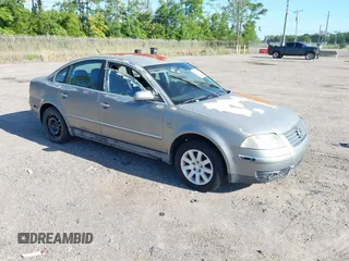 2001 Volkswagen Passat GLS z VIN WVWPD63B51P198425, wystawiony jako IAAI lot #42734511 z przebiegiem Nie podano mil oraz . Historia ofert i sprzedaży dostępna na DreamBid. Obrazek 1.